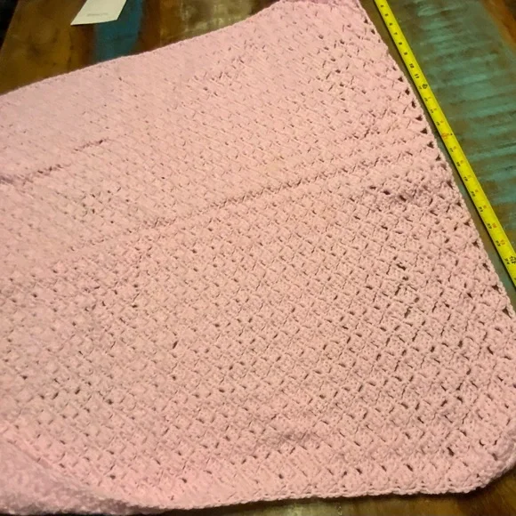 Handmade Pink Crochet Blanket - Picture 4 of 4